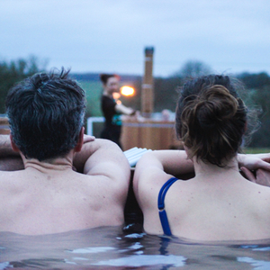 Bourn pop up | Outdoor spa | Bathing under the Sky